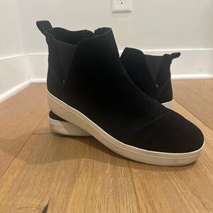 Toms Black Suede Sneaker/Boots